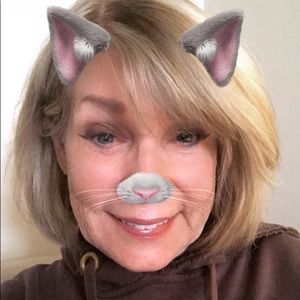 Meet your Posher, Joyce